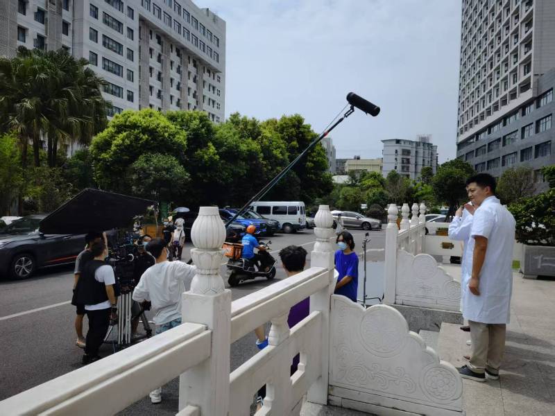浉河区广告片拍摄公司低成本实现高规格制作的诀窍